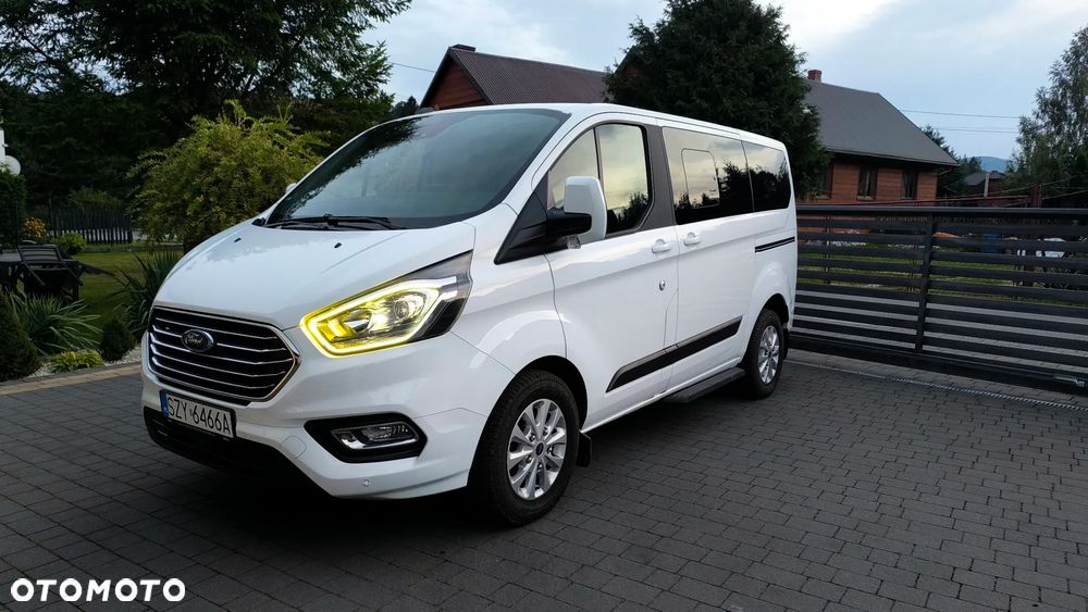 Ford Tourneo Custom 2.0 EcoBlue L1 Titanium - 2