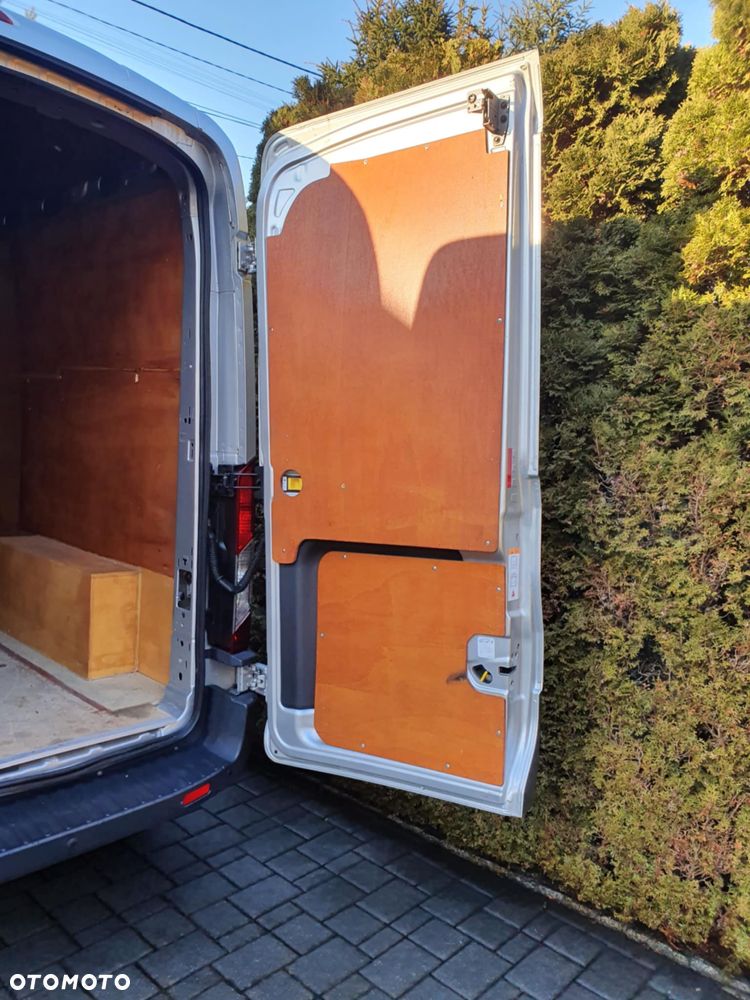 Ford Transit - 10