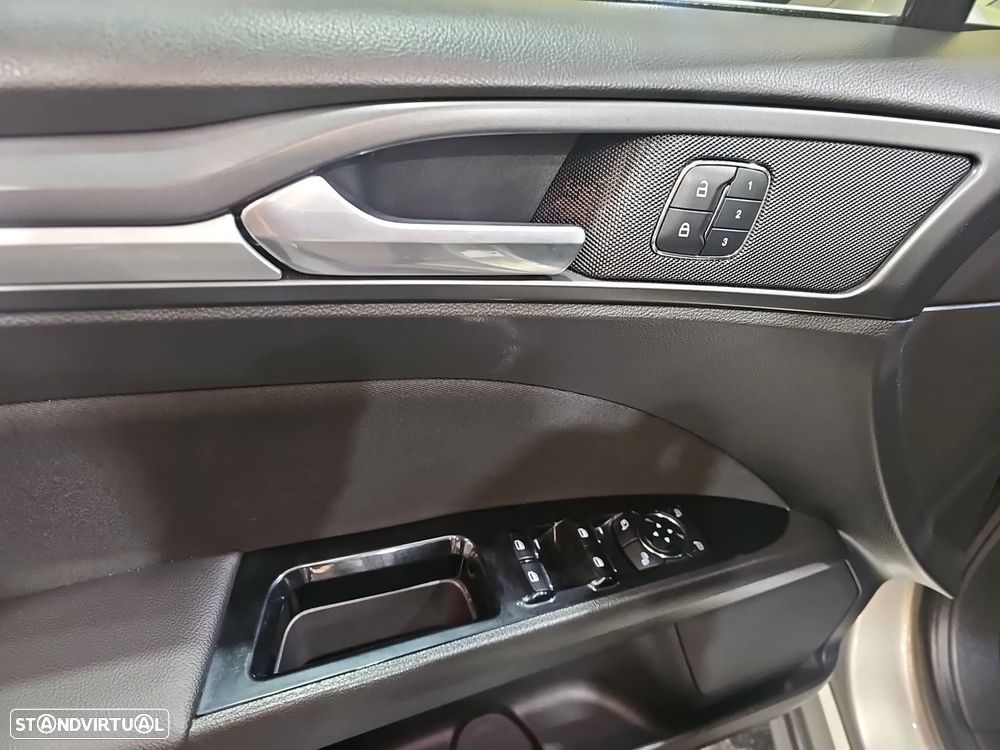 Ford Mondeo SW 1.6 TDCi Titanium - 15