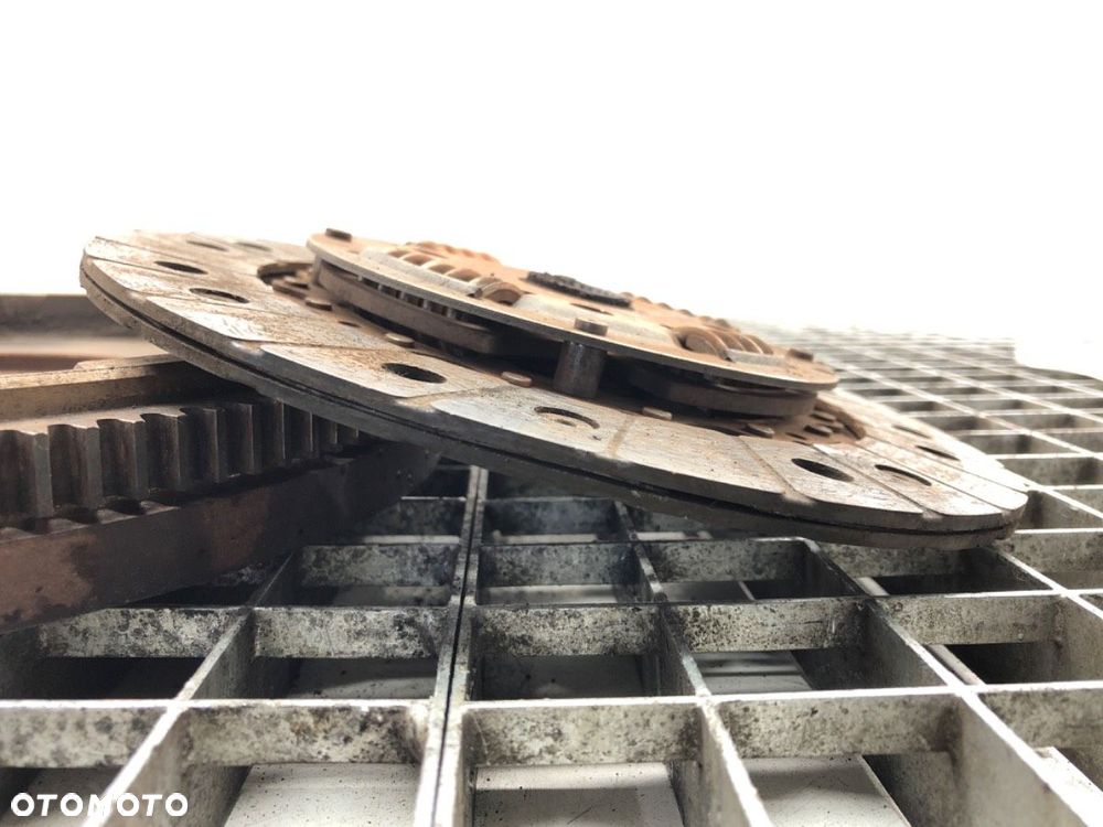 SPRZĘGŁO - 147.00 PLN - VW GOLF VII (5G1, BQ1, BE1, BE2) 2012 - 2022 1.4 TSI 90 kW [122 KM] - 5