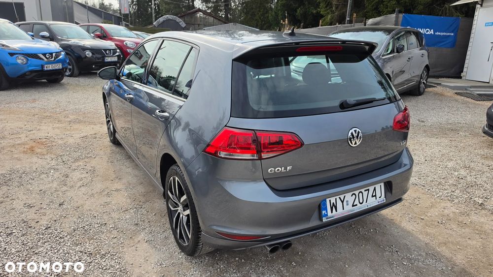 Volkswagen Golf - 3