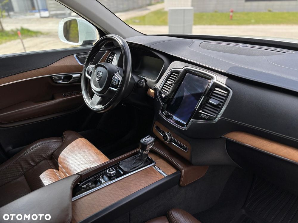 Volvo XC 90 T6 AWD Geartronic Inscription - 32