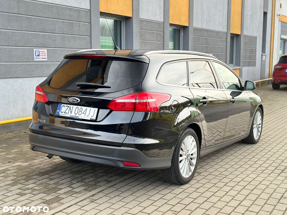 Ford Focus 1.0 EcoBoost Titanium - 4