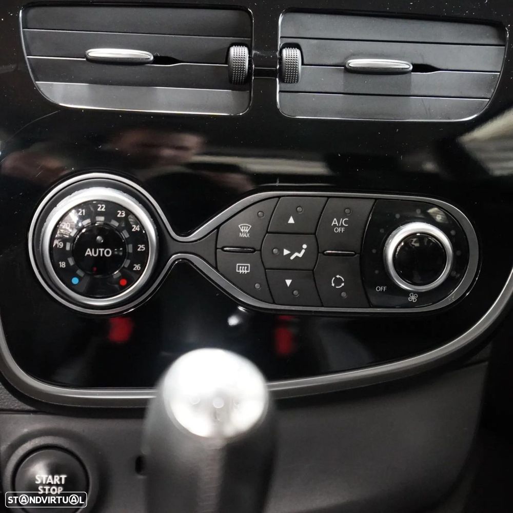 Renault Clio TCe 90 Dynamique - 22
