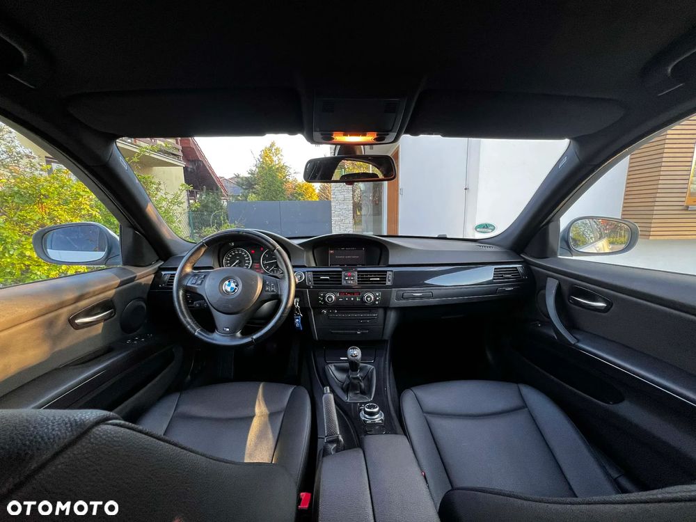 BMW Seria 3 318i - 13