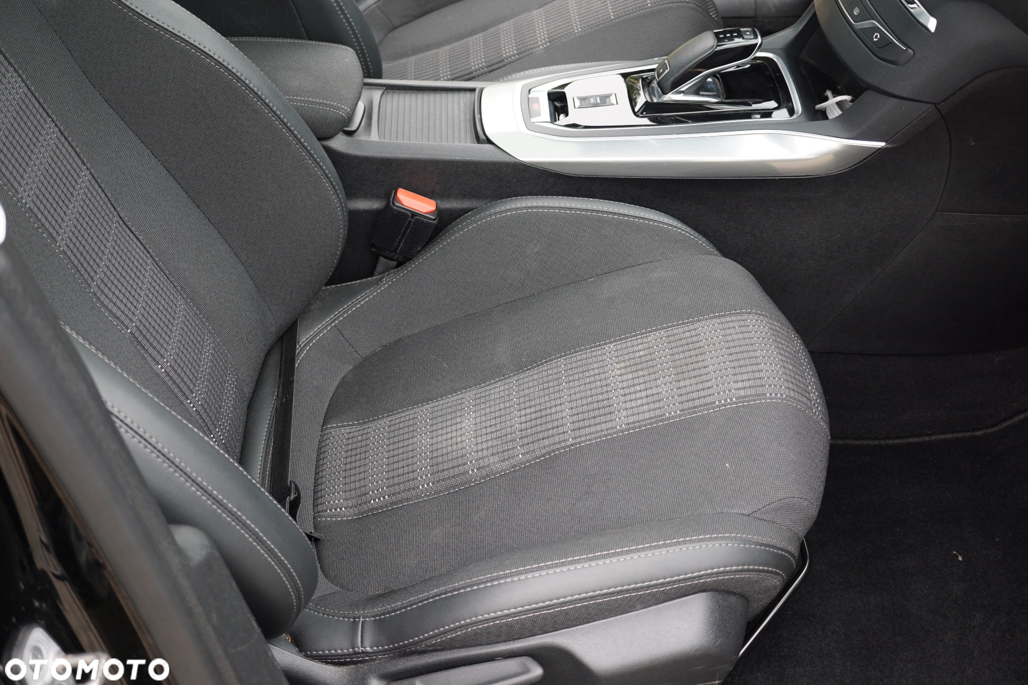 Peugeot 308 SW 1.2 PureTech GPF Allure Pack S&S EAT8 - 6