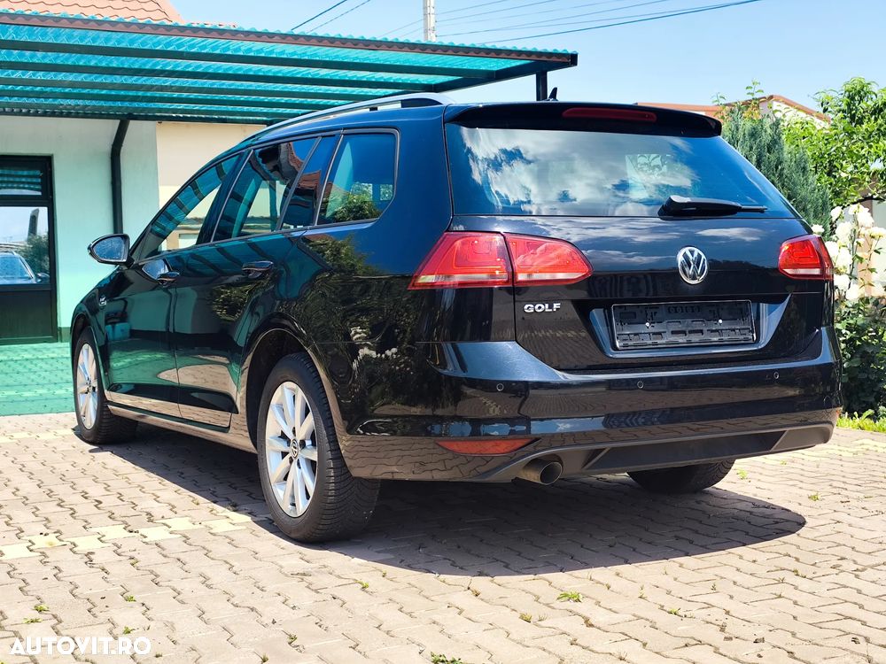 Volkswagen Golf 1.6 TDI BlueMotion Technology Lounge - 4