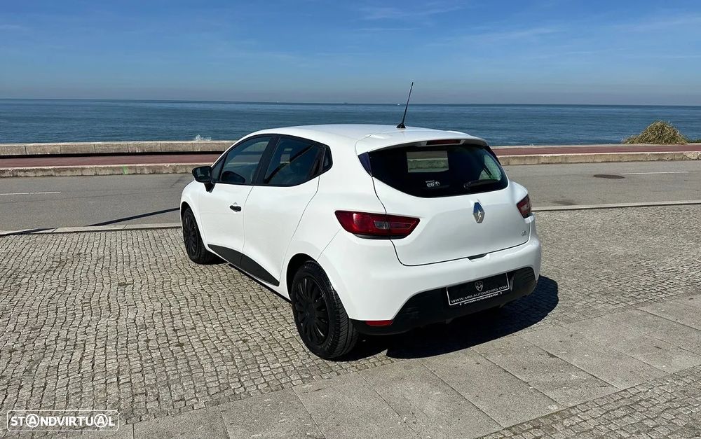 Renault Clio 1.5 DCi - 9
