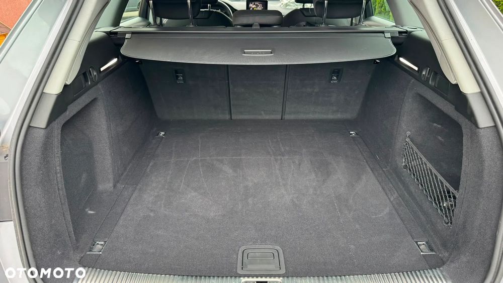 Audi A4 Avant 2.0 TDI Design - 31