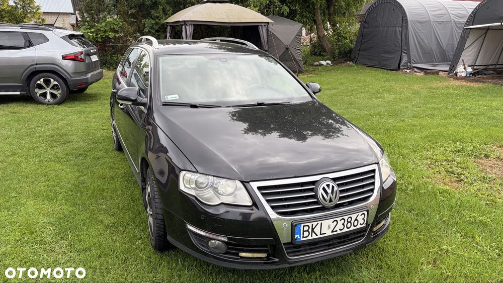 Volkswagen Passat - 1