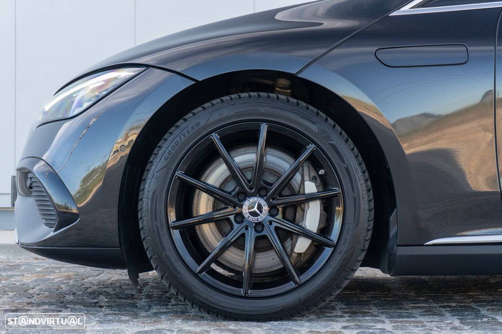 Mercedes-Benz EQE 300 Electric Art - 8
