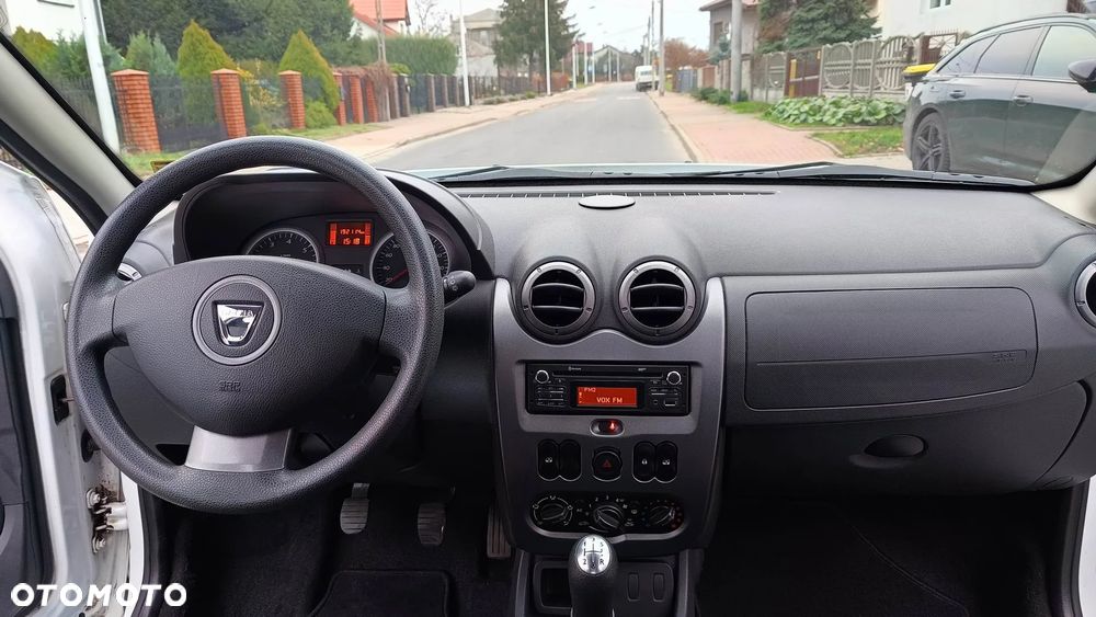 Dacia Duster 1.6 16V 4x2 - 23