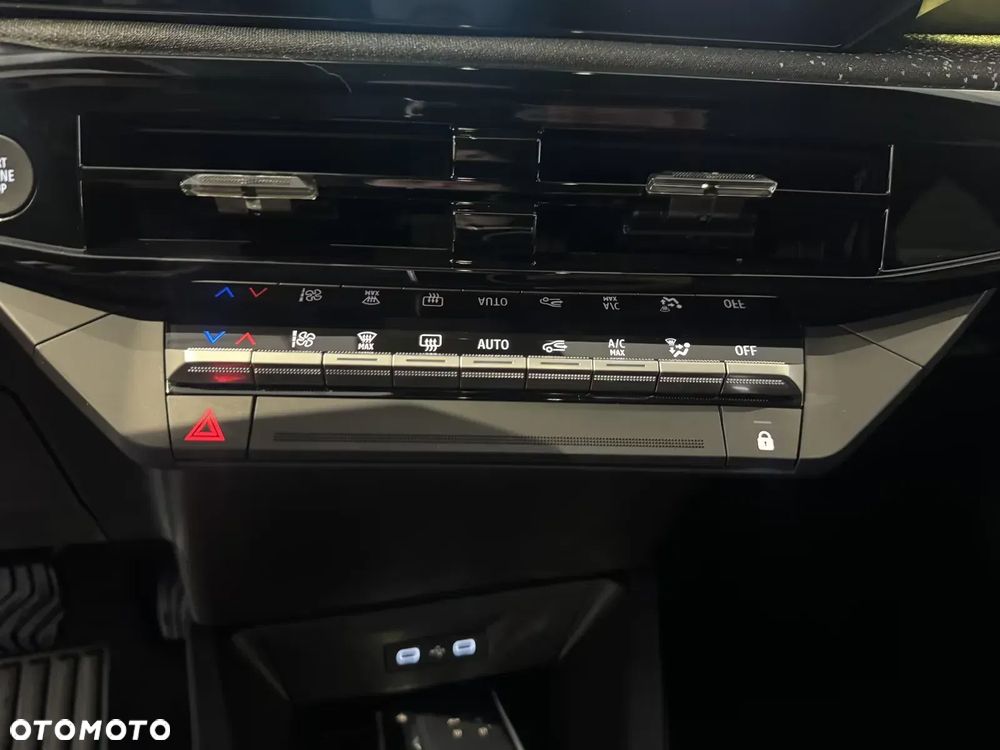 Renault Clio 1.8 E-TECH Full Hybrid 160 Techno - 13