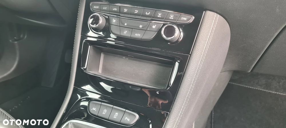 Opel Astra 1.6 Turbo Start/Stop Innovation - 33