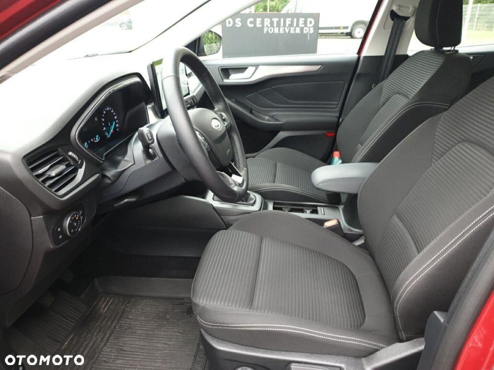Ford Focus 1.0 EcoBoost mHEV Titanium - 9