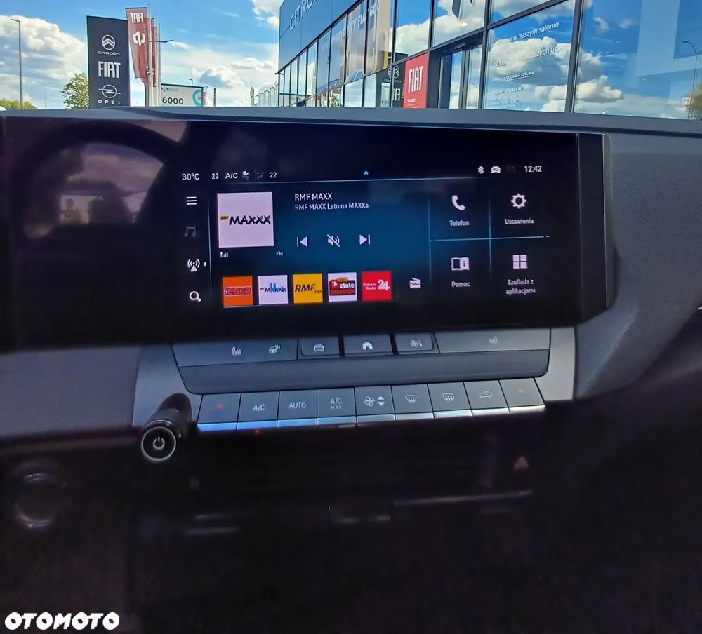 Opel Astra 1.2 T GS Line S&S - 10