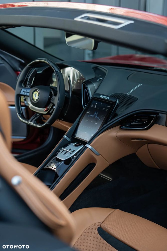 Ferrari Roma Spider - 20