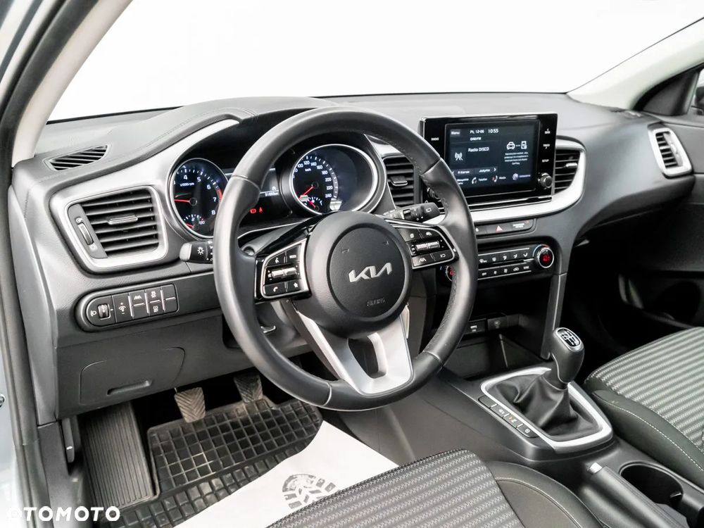 Kia Ceed 1.5 T-GDI M - 21
