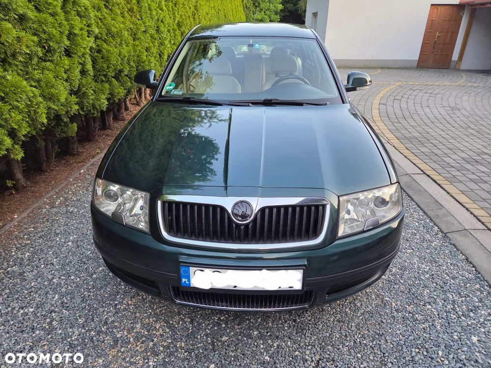 Skoda Superb 2.0 TDI DPF Elegance - 5