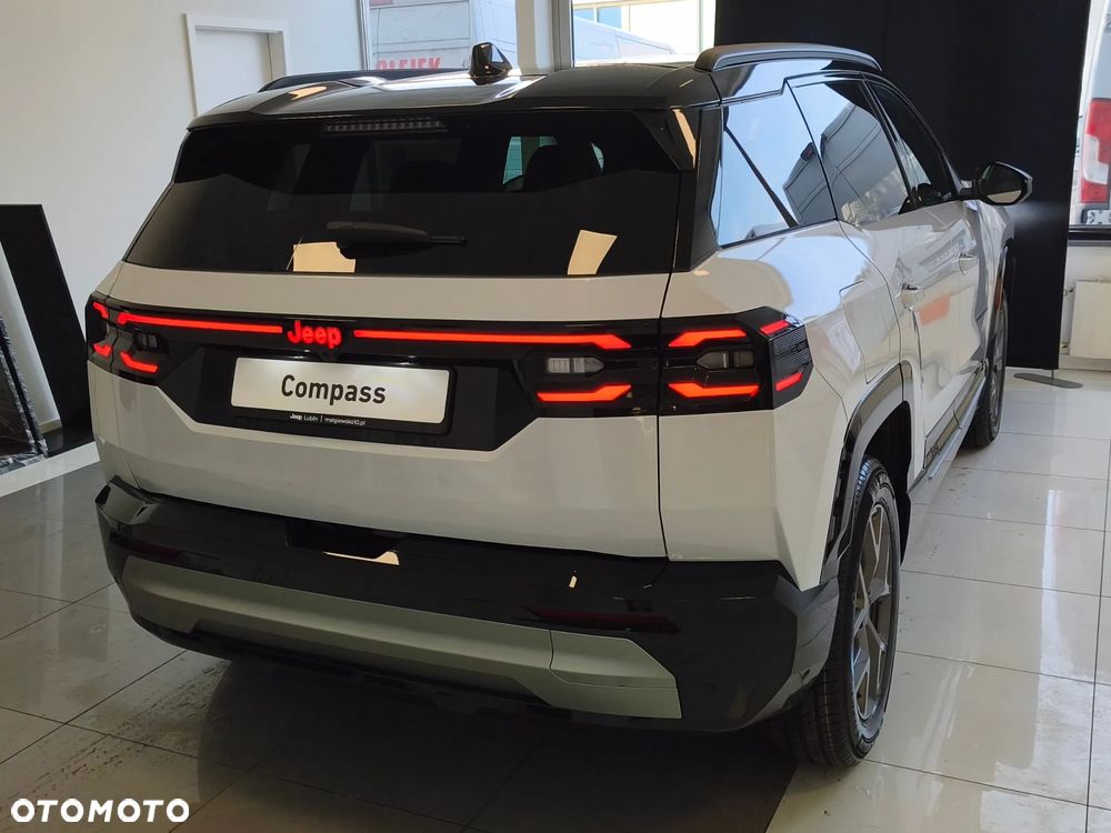 Jeep Compass 1.2 T3 mHEV First Edition FWD DCT - 10