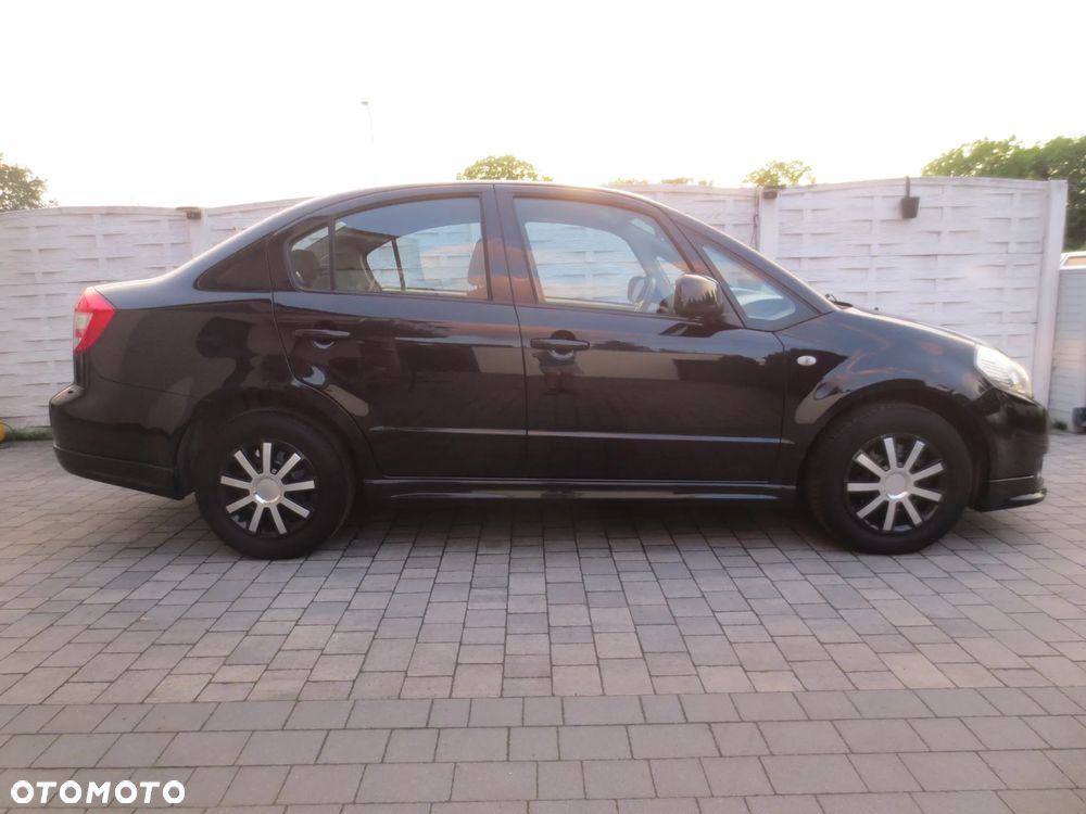Suzuki SX4 - 1
