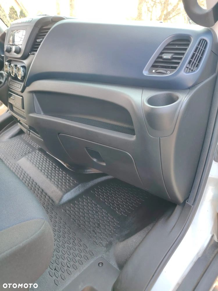 Iveco IVECO Daily 70C18 - 16