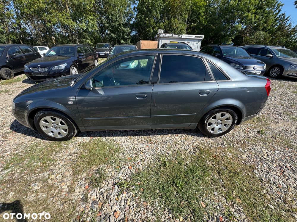 Audi A4 2.0 - 6