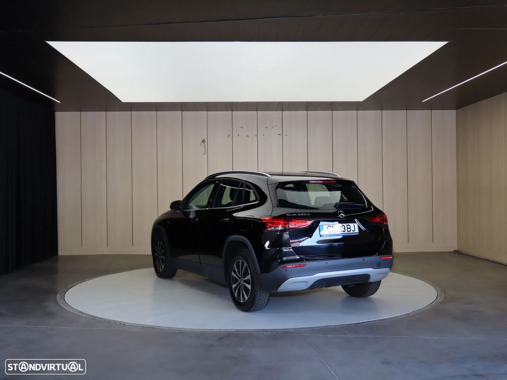 Mercedes-Benz GLA 250 e 8G-DCT Style - 4