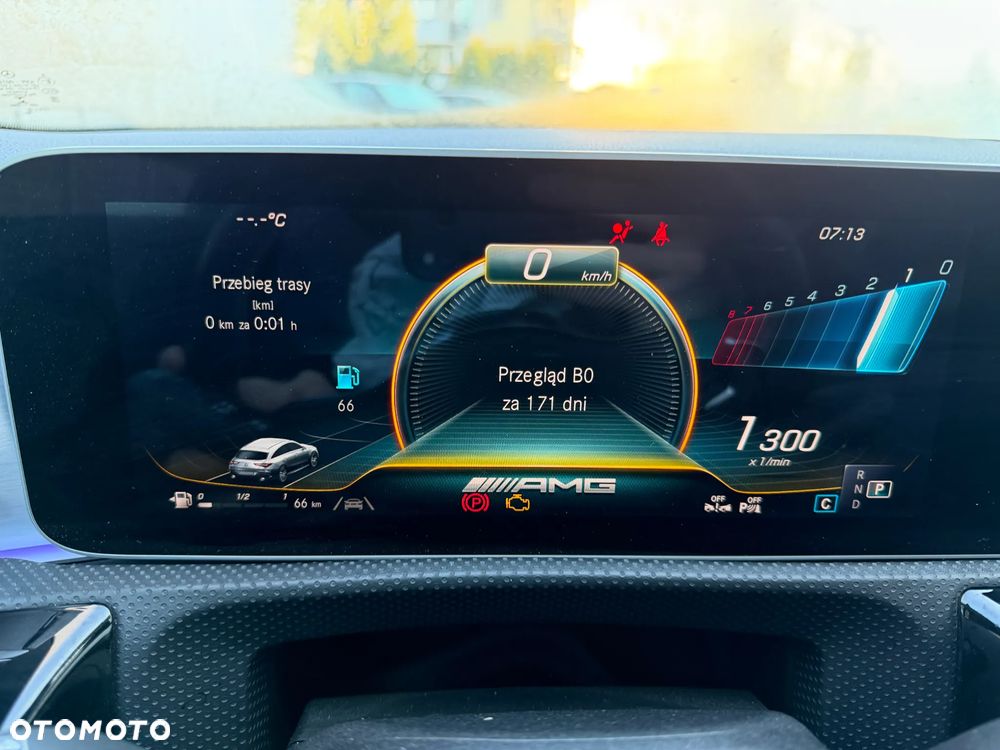 Mercedes-Benz CLA - 16