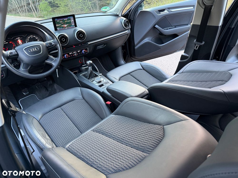 Audi A3 Sportback 2.0 TDI Ambiente - 26