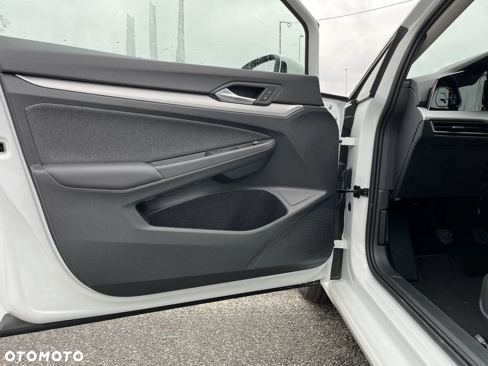 Volkswagen Golf - 10