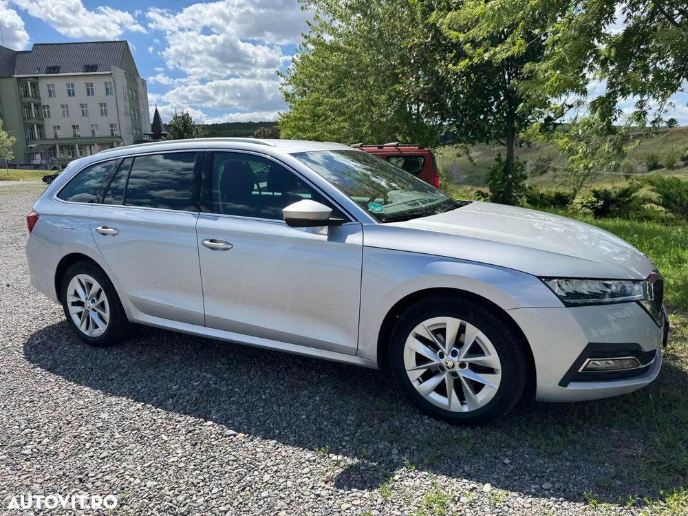 Skoda Octavia 2.0 TDI DSG Ambition - 1