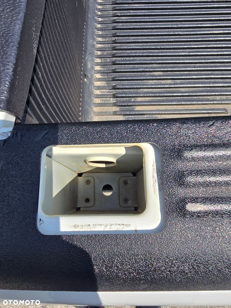 Chevrolet Silverado - 18