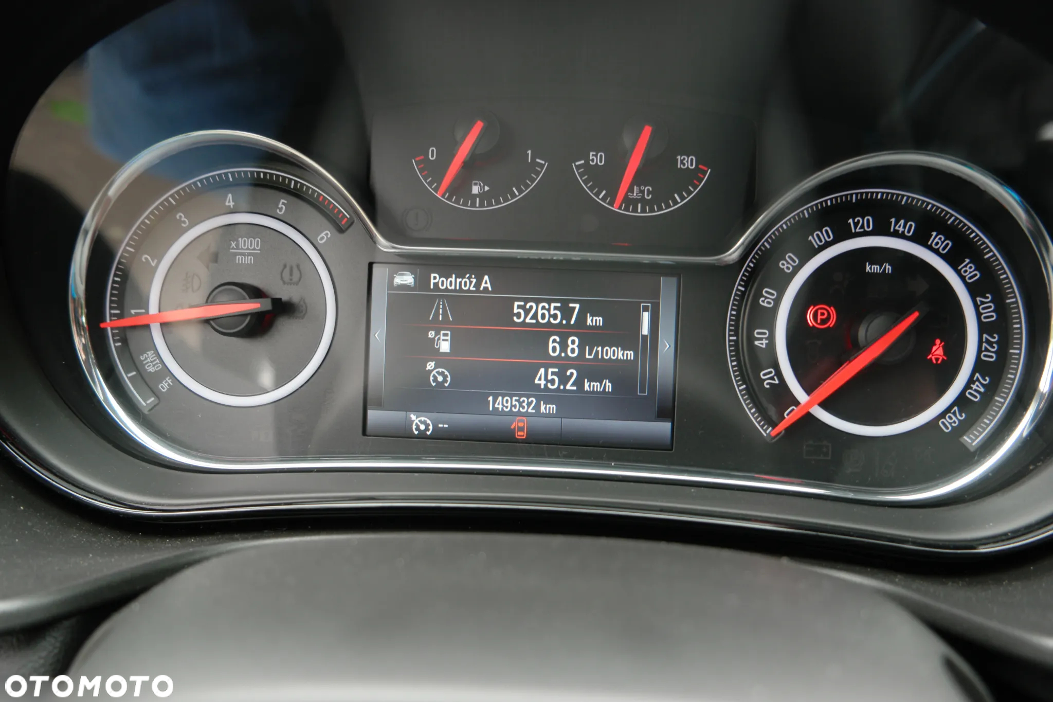 Opel Insignia - 29