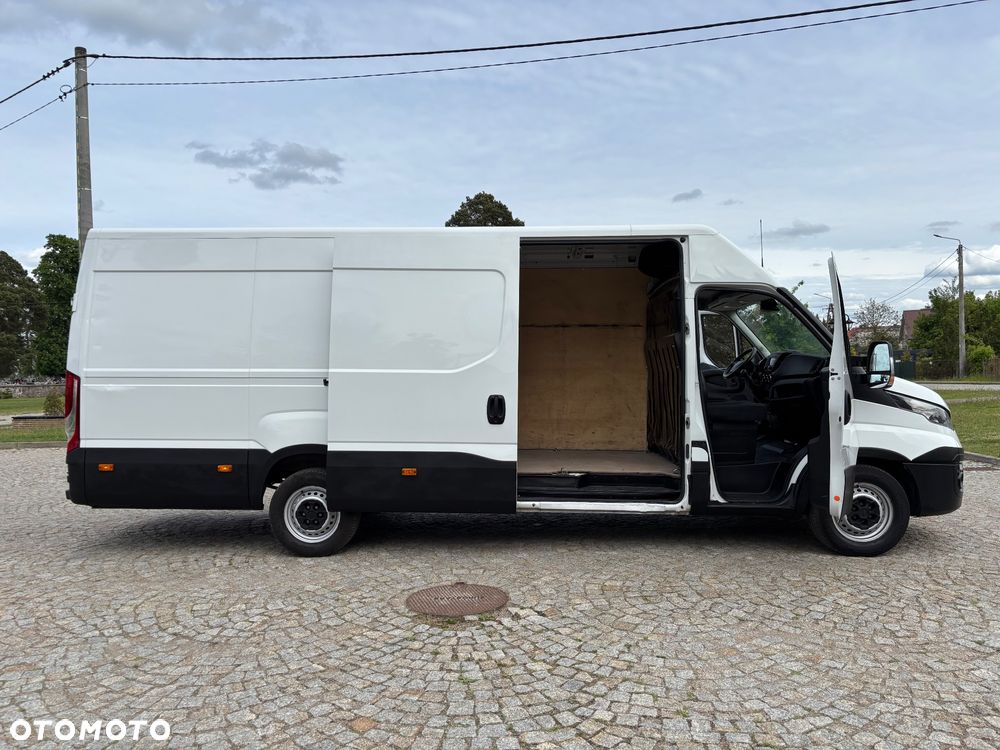 Iveco DAILY - 28