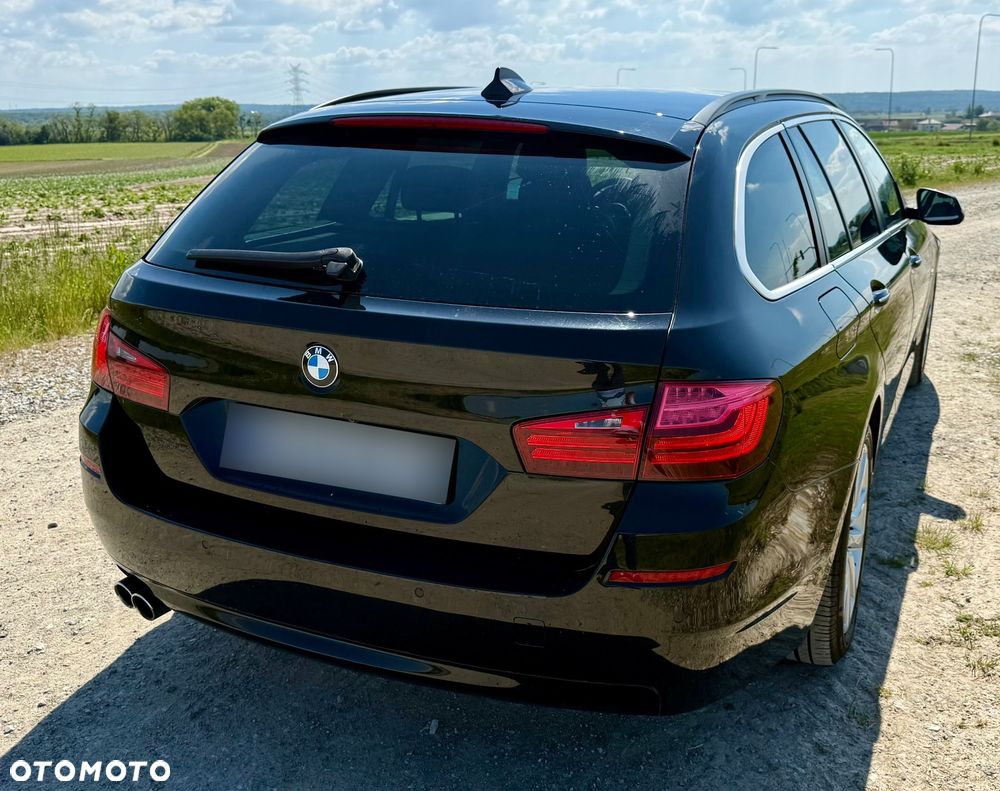 BMW Seria 5 530d xDrive - 10