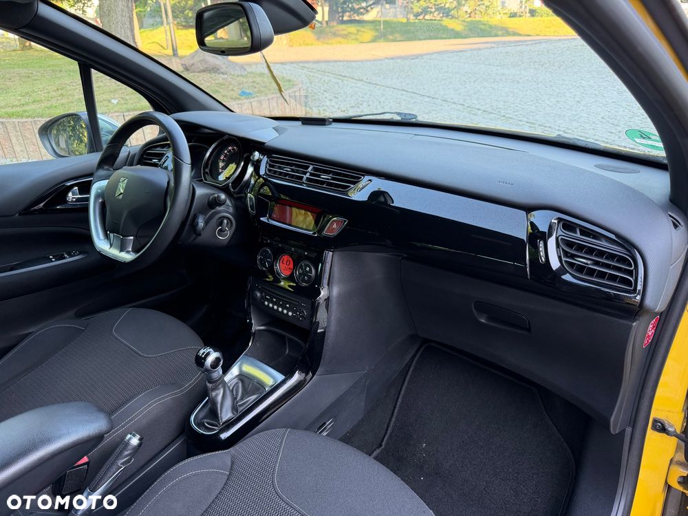 Citroën DS3 HDi 90 FAP SoChic - 20