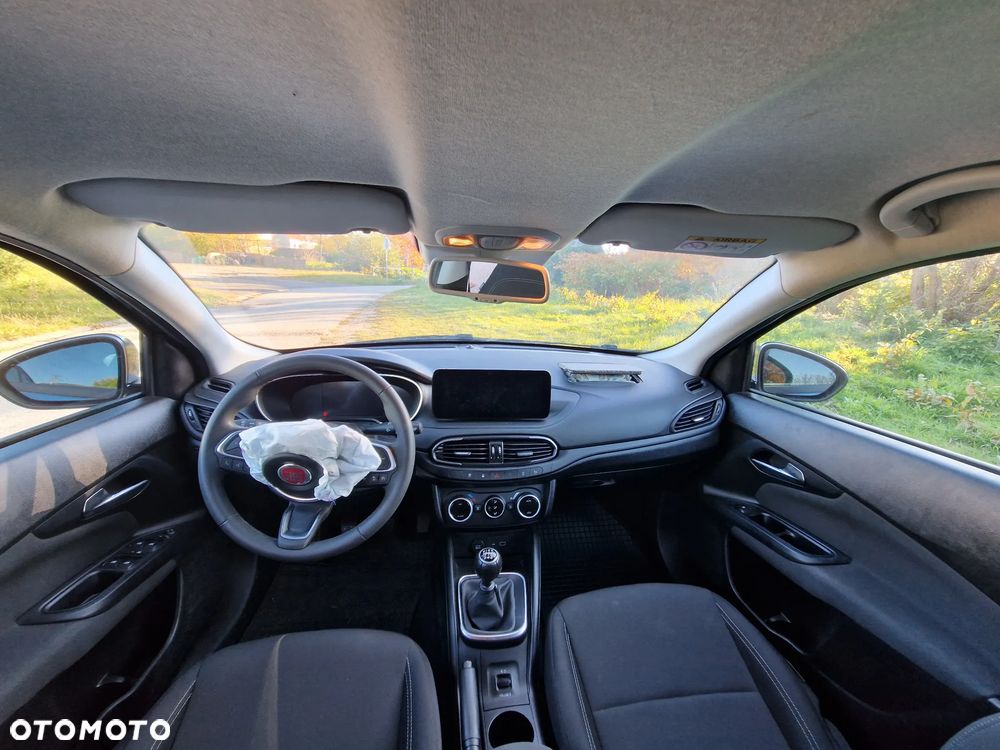Fiat Tipo - 12