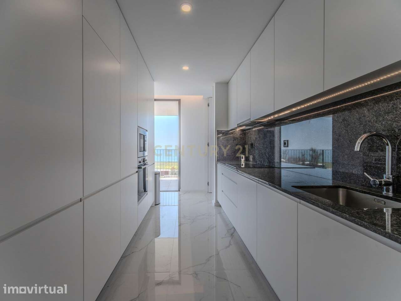 Apartamento T3 para Arrendamento – Seca do Bacalhau - Grande imagem: 2/28