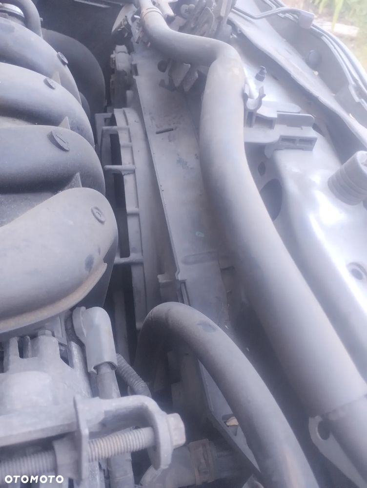 Toyota Auris 1.6 VVT-i Sol - 10