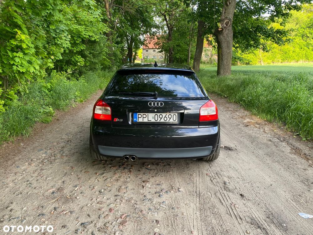 Audi S3 ver-1-8t-quattro - 6