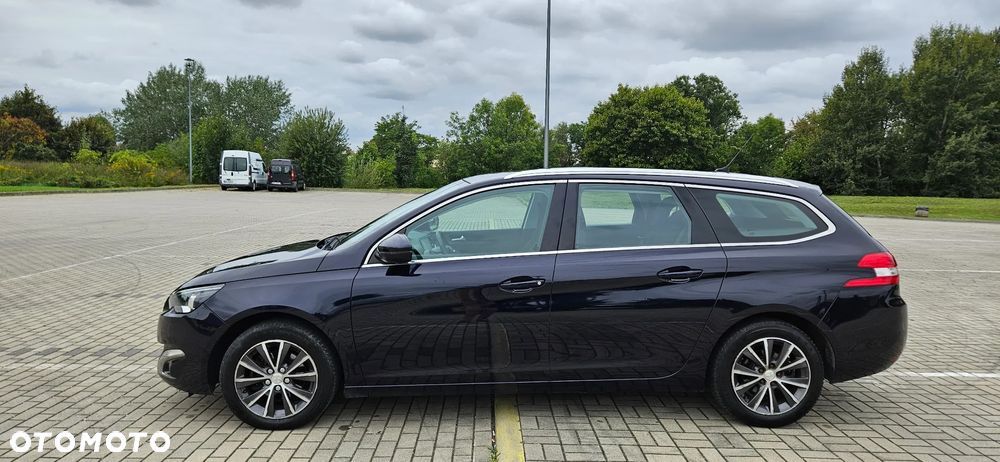 Peugeot 308 SW e-HDi 115 Stop & Start Allure - 21