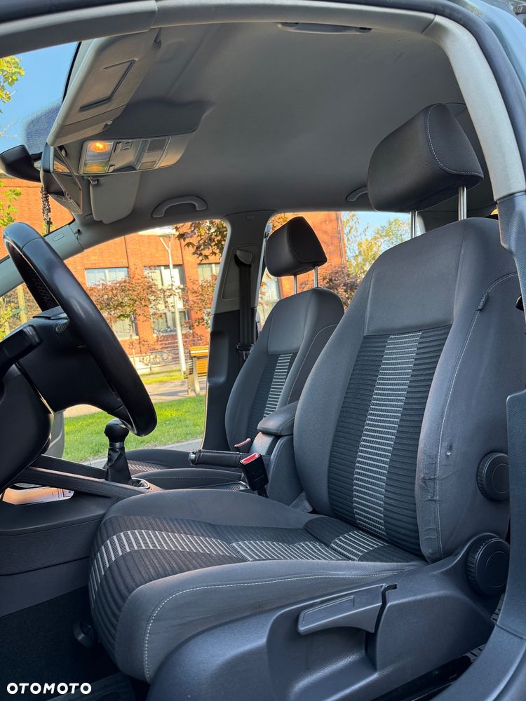 Volkswagen Golf - 13
