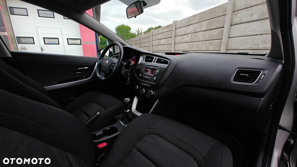 Kia Ceed Cee'd 1.4 CRDi M - 32