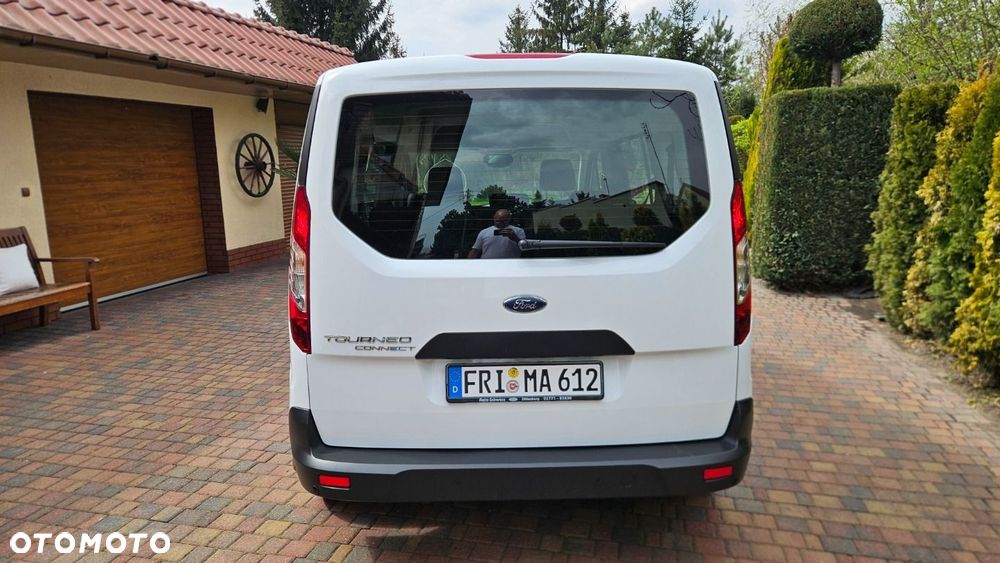 Ford Tourneo Connect - 7