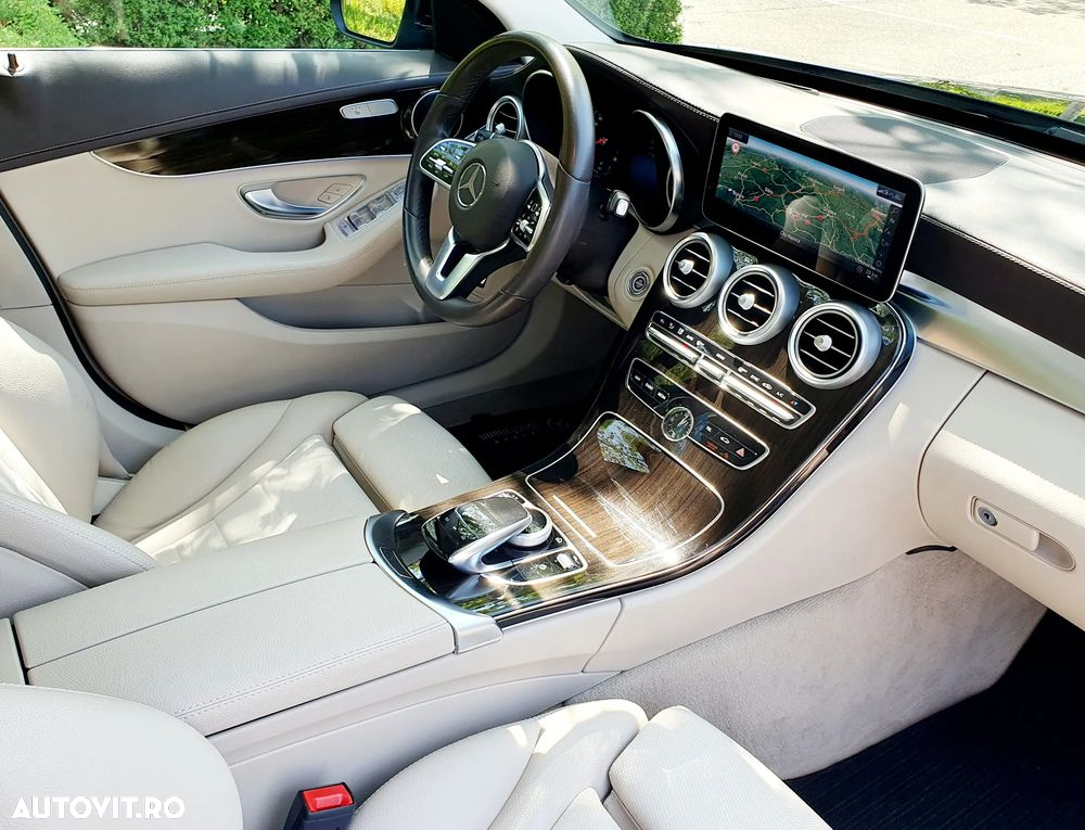 Mercedes-Benz C - 14