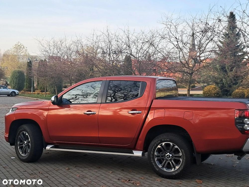 Mitsubishi L200 2.2 d DC Instyle Plus - 13