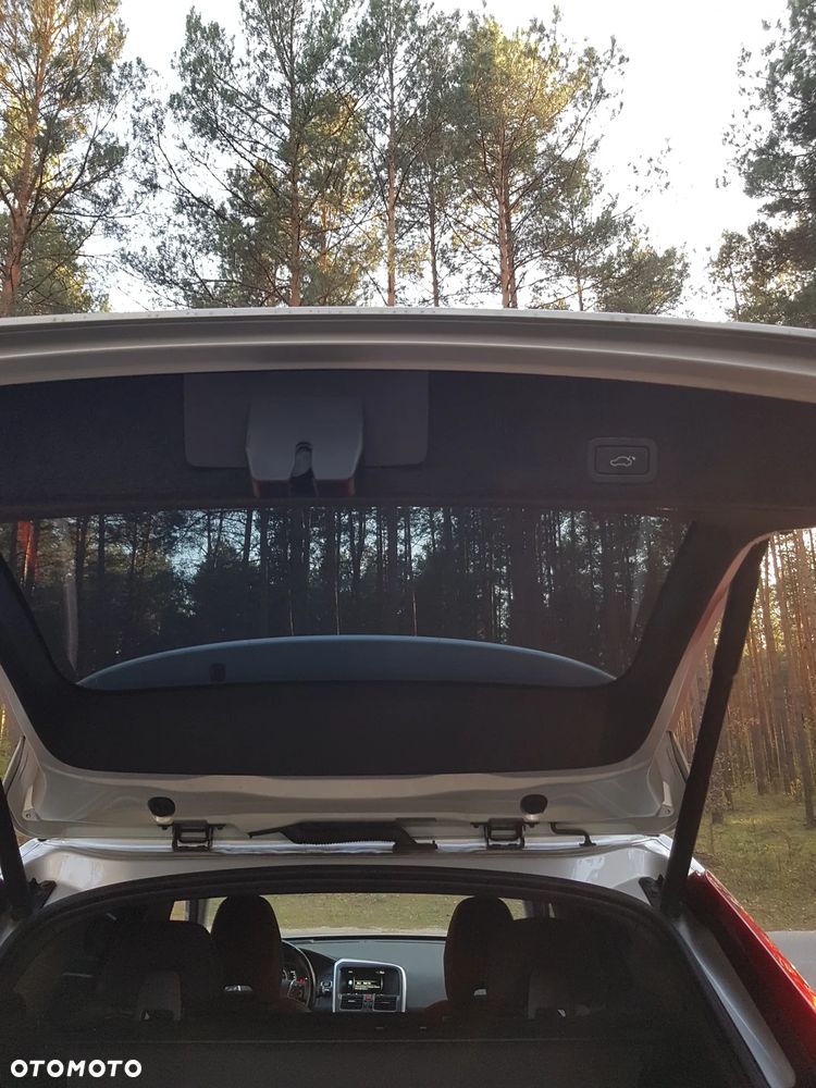 Volvo XC 60 D4 Geartronic Momentum - 12