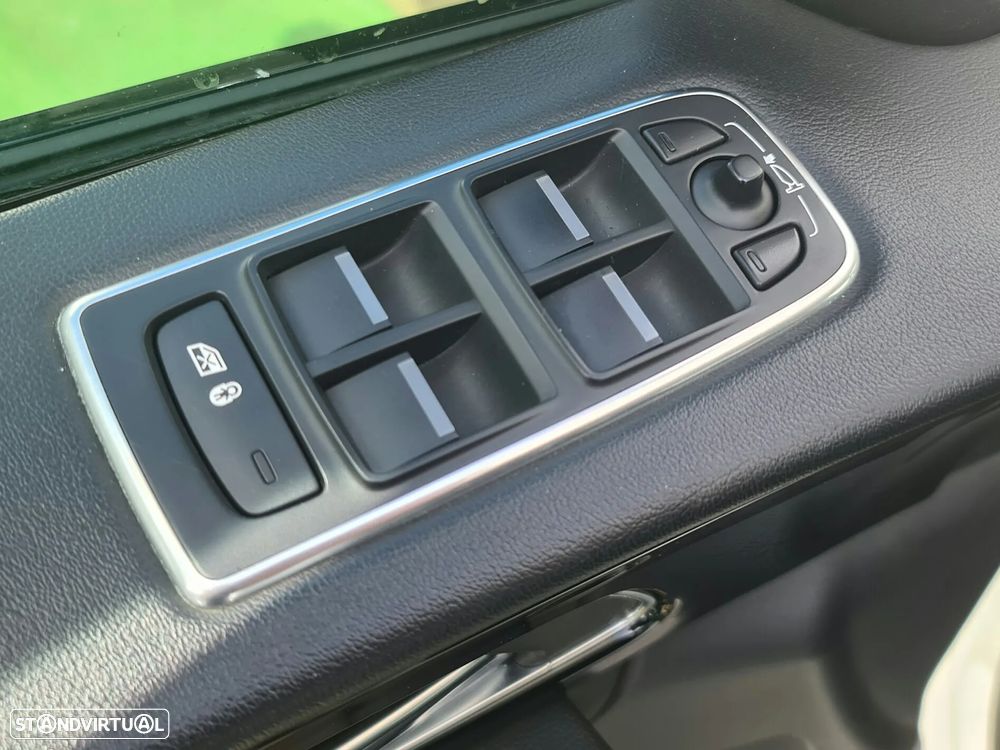 Jaguar F-Pace 20d AWD Aut. R-Sport - 17