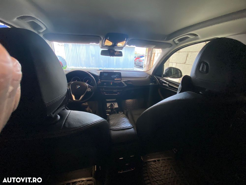 BMW X3 xDrive20i AT Luxury Line - 8
